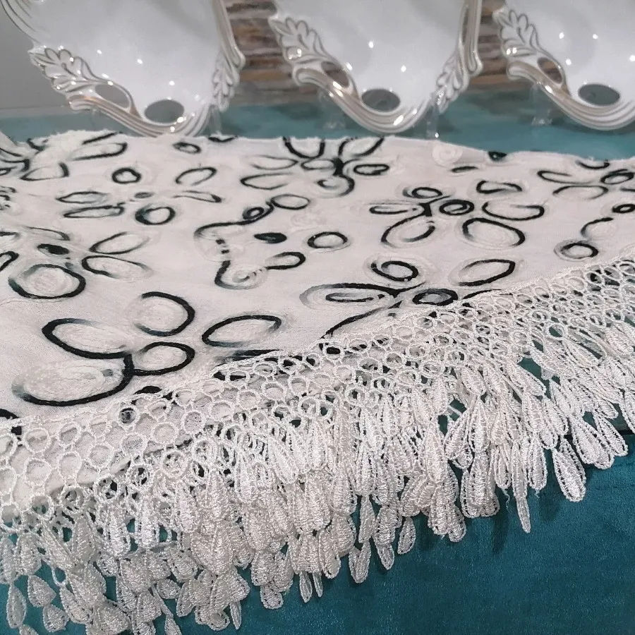 روسری سه گوش طرح برجسته