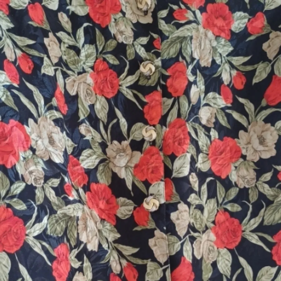 بلوز نقش ساتن گل رز