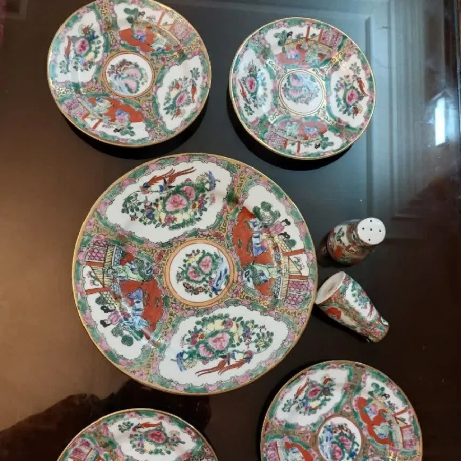 سرویس گل مرغی