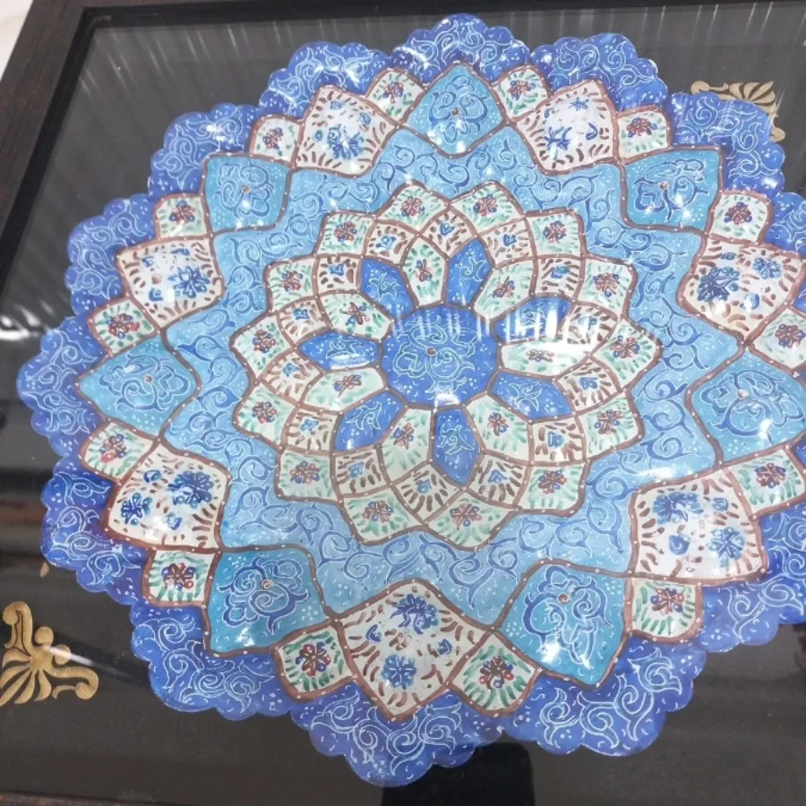 بشقاب مینا کاری