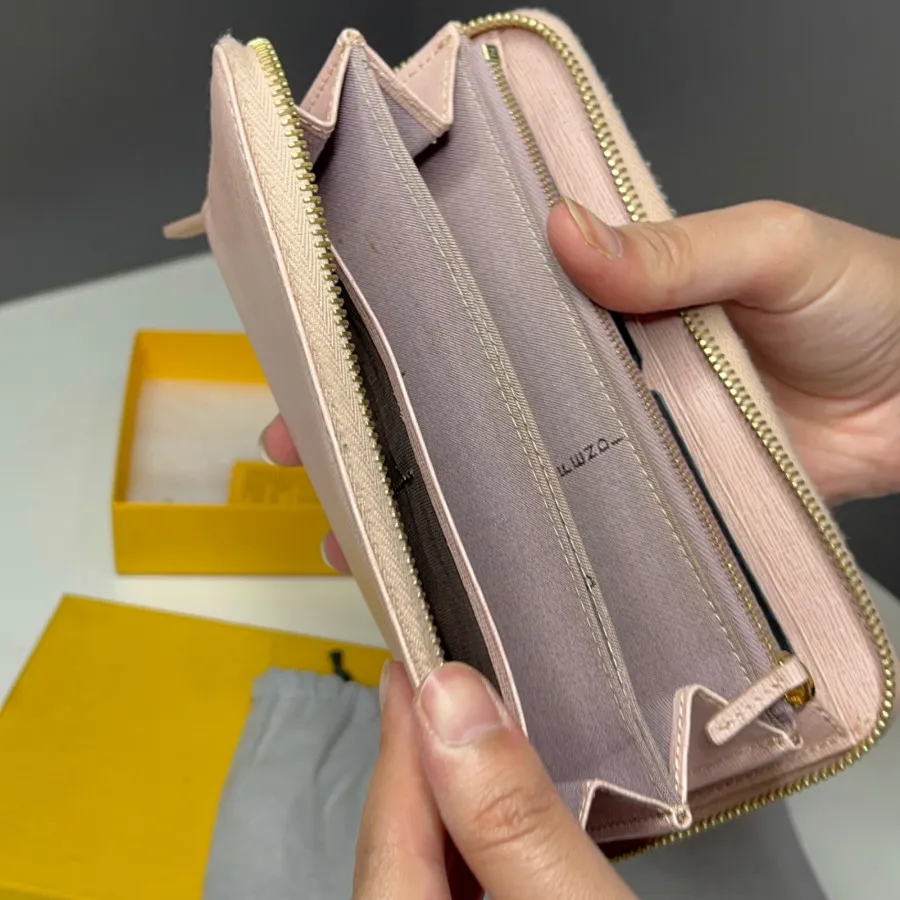 کیف پول اورجینال FENDI
