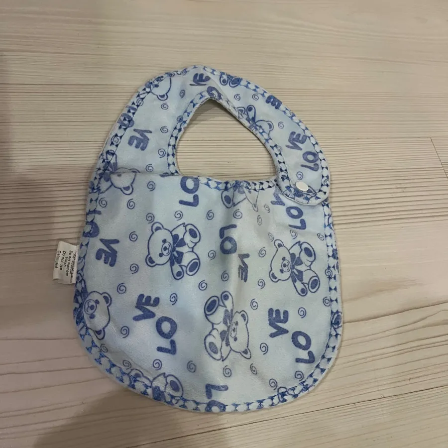 پیشبند و دستمال گردن