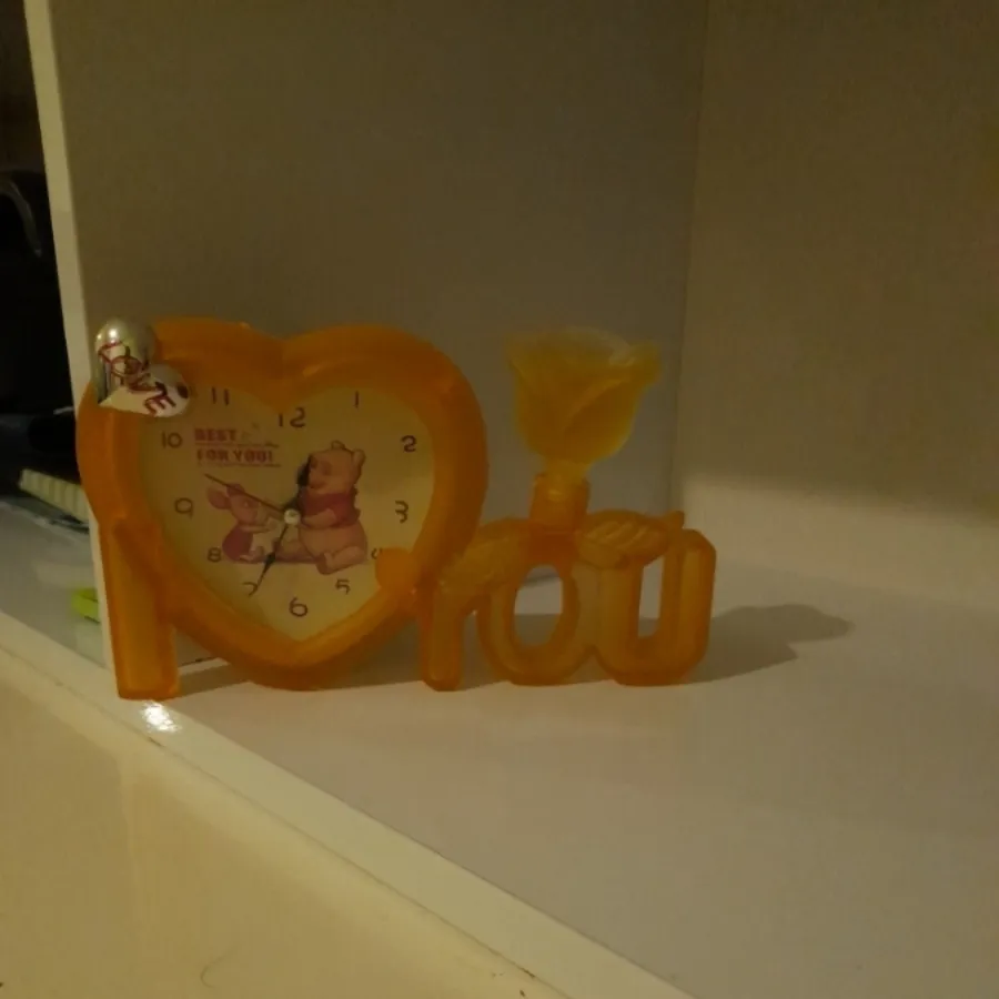 ساعت رومیزی  با جا عطری
