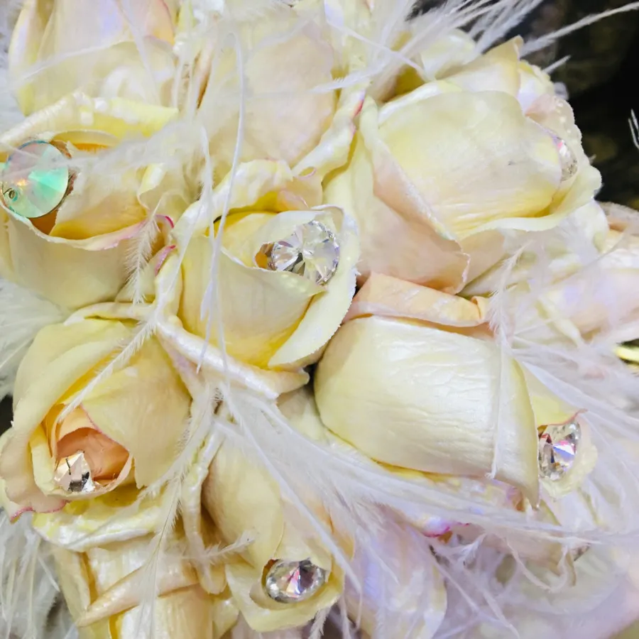 دسته گل رز لمسی لاکچری