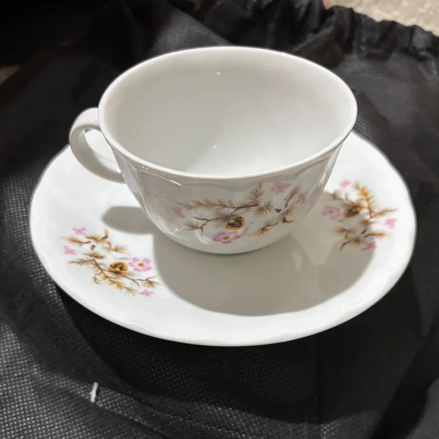 ست فنجان ونعلبکی خارجی نو