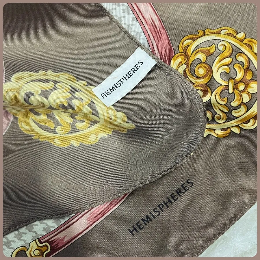 روسری ابریشم HEMISPHERES