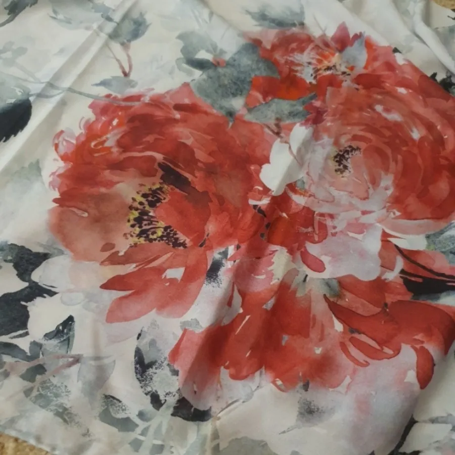 روسری طرح دار