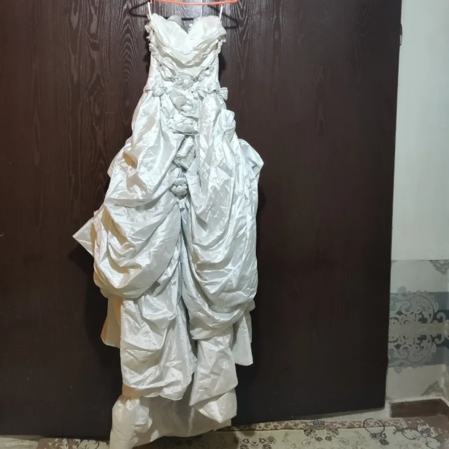 لباس مجلسی عقد