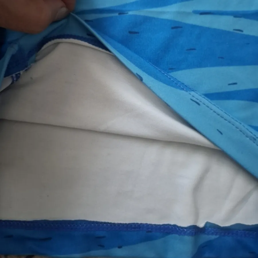 نیم تنه ی ورزشی