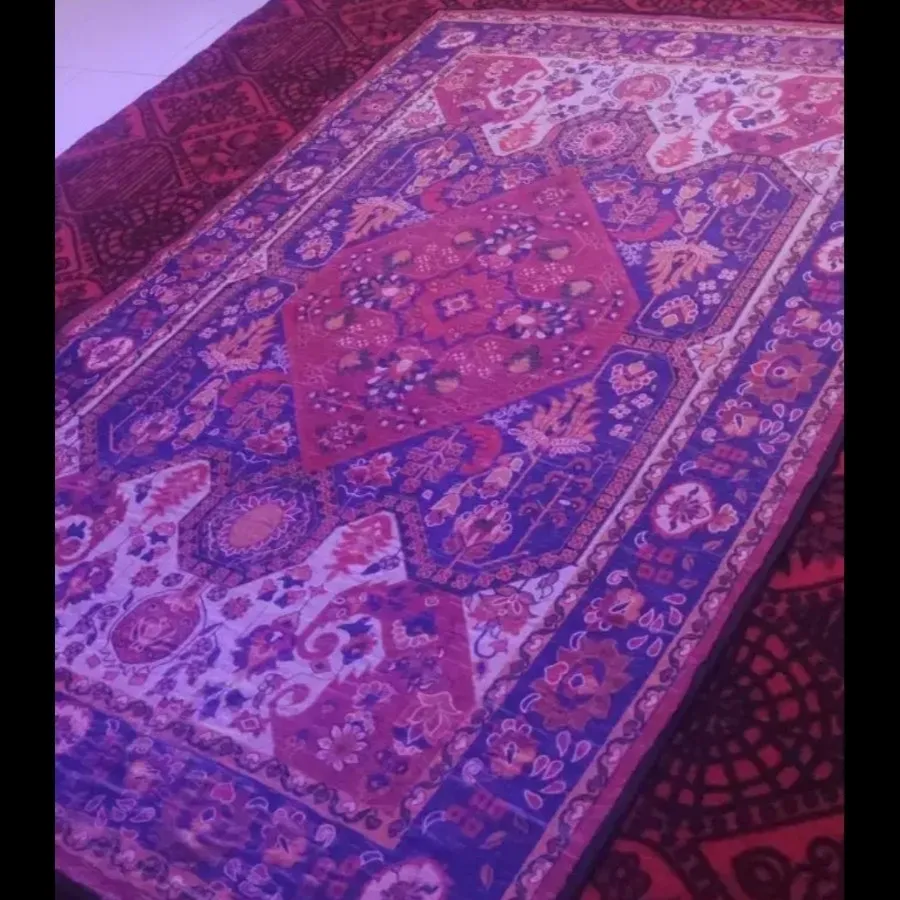 روفرشی یا قالیچه نازک