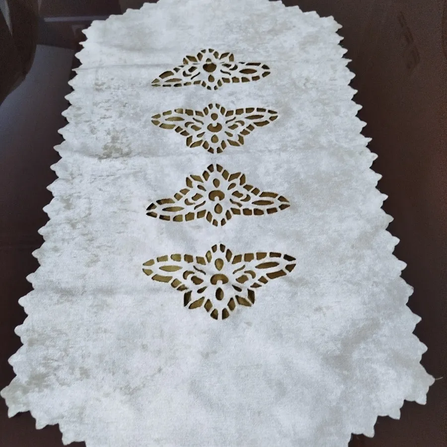 رومیزی آستر دار