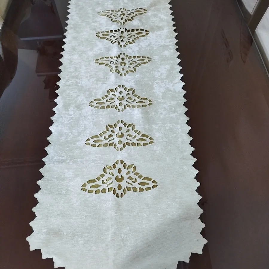 رومیزی آستر دار