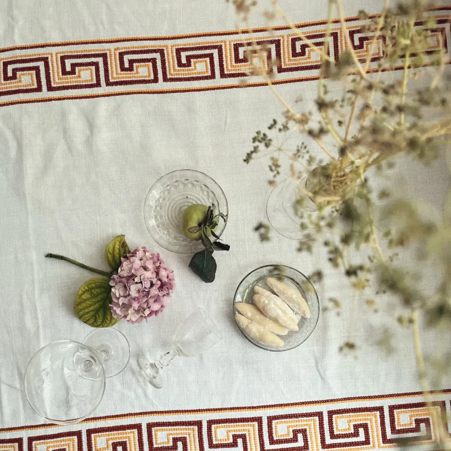 رومیزی شماره دوزی