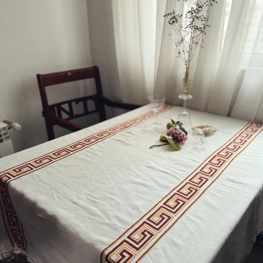 رومیزی شماره دوزی