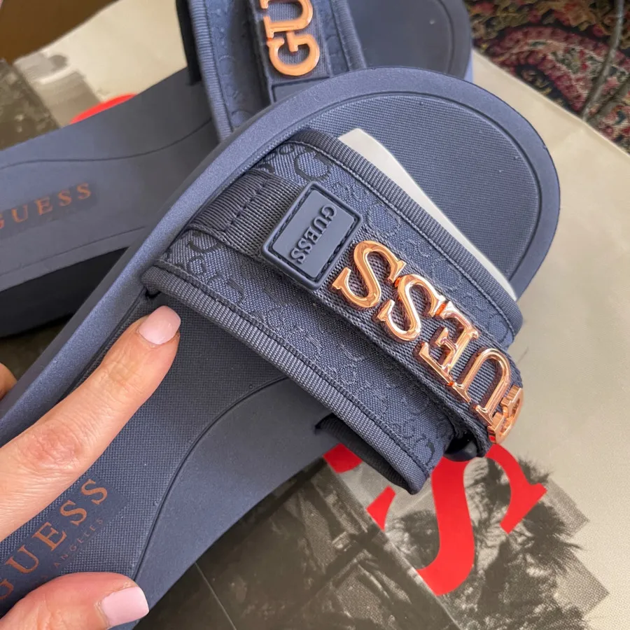 صندل GUESS آمریکا