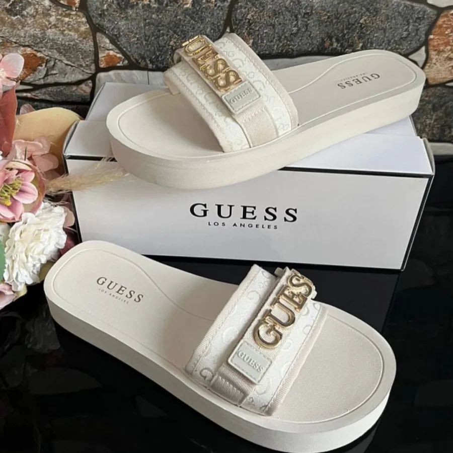 صندل GUESS آمریکا