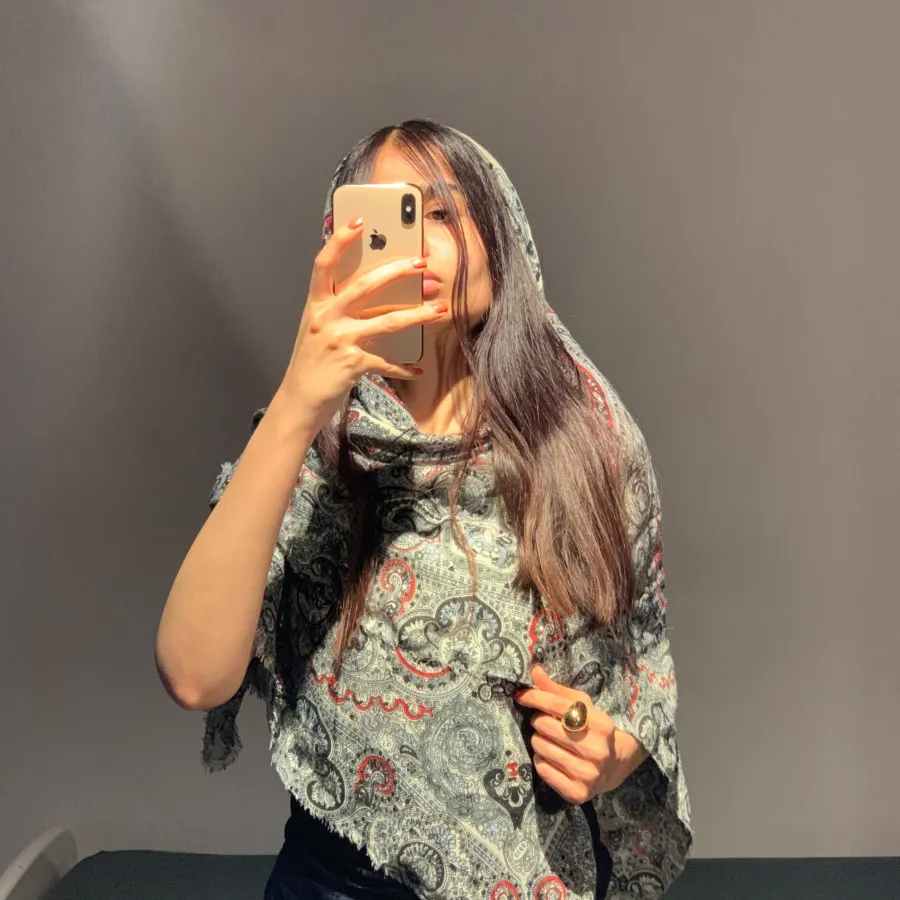 روسری زنانه
