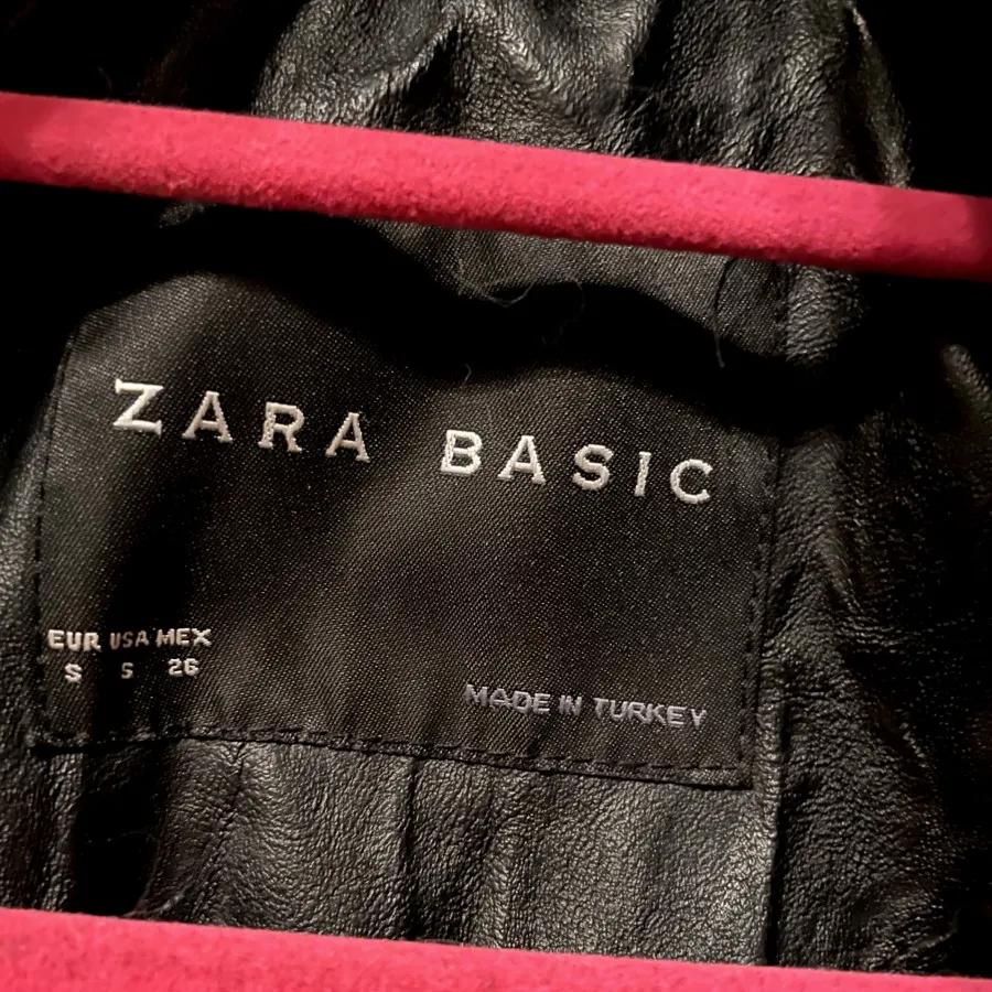 کاپشن چرم زارا