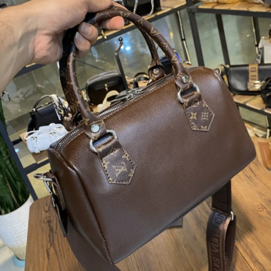 کیف صندوقی ال وی