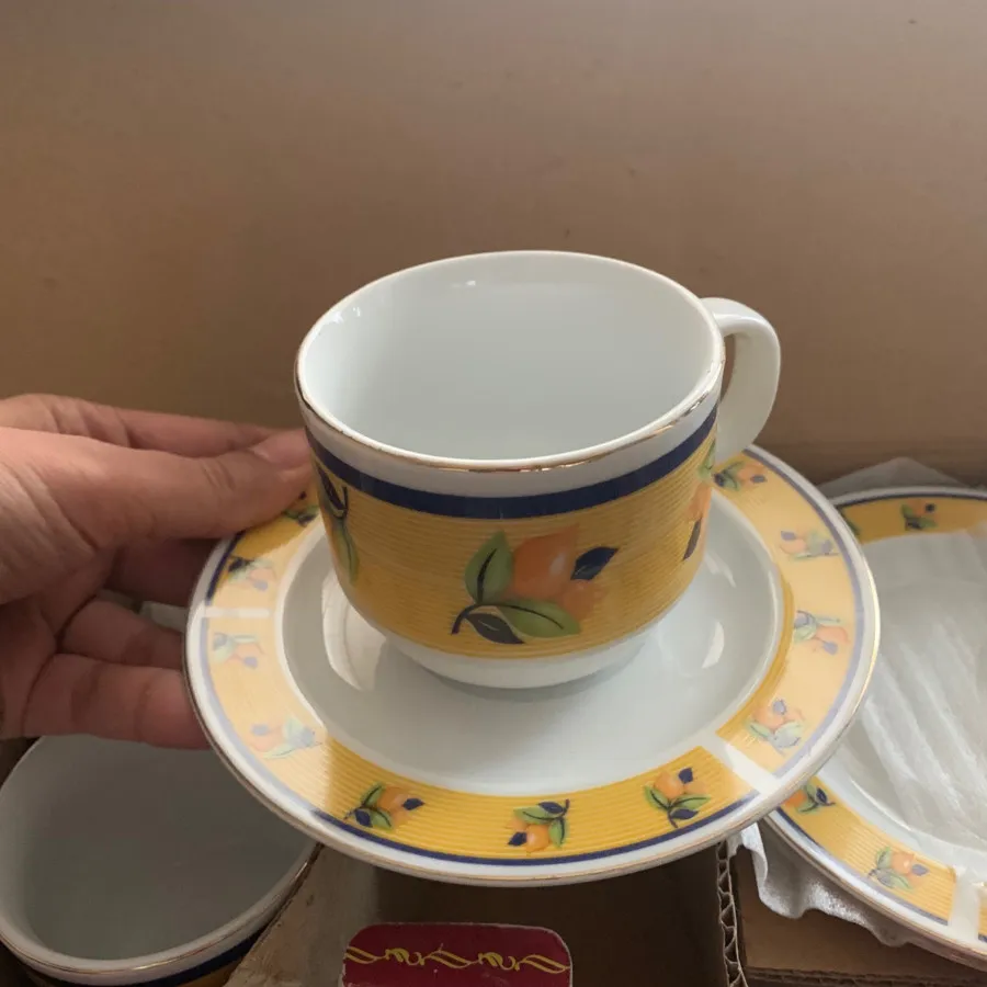 سرویس فنجان نعلبکی خارجی