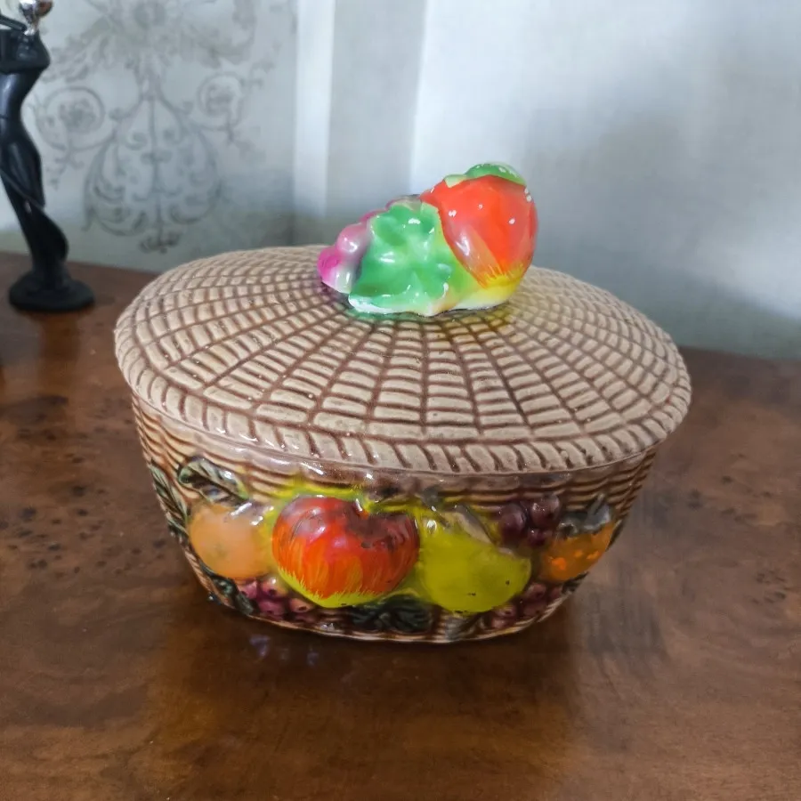 شکلاتخوری