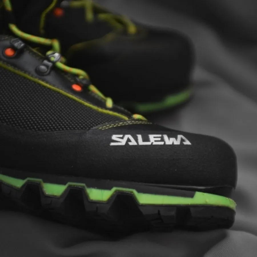 کفش کوه حرفه ای SALEWA