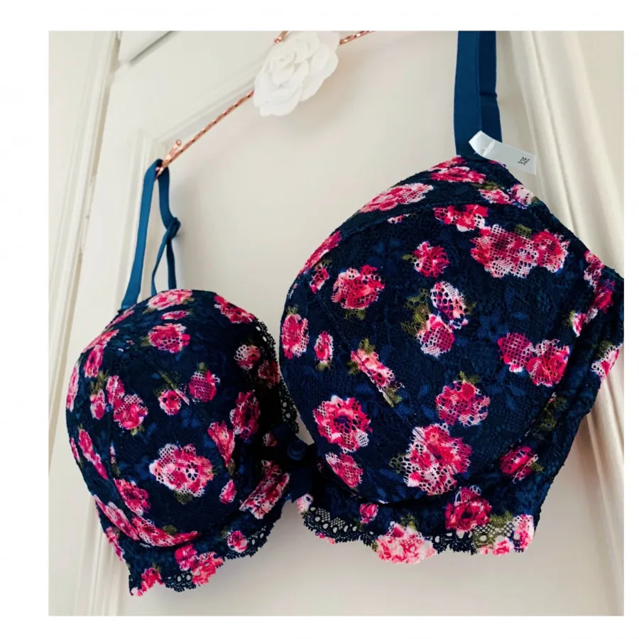 Chloe Rose Plunge Bra