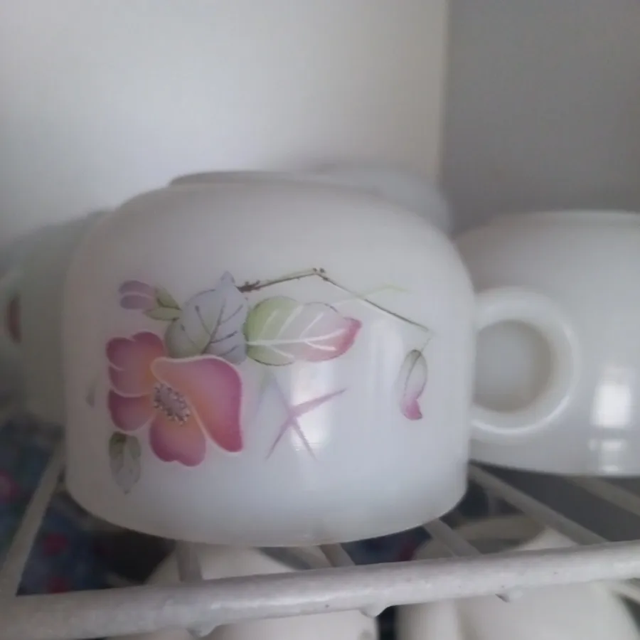 ست قوری و فنجان و نعلبکی