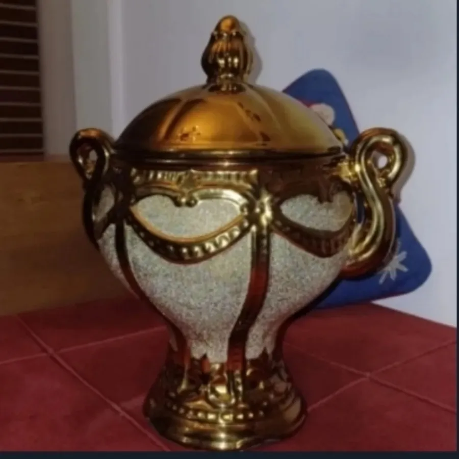 ظرف شکلات آجیل خارجی