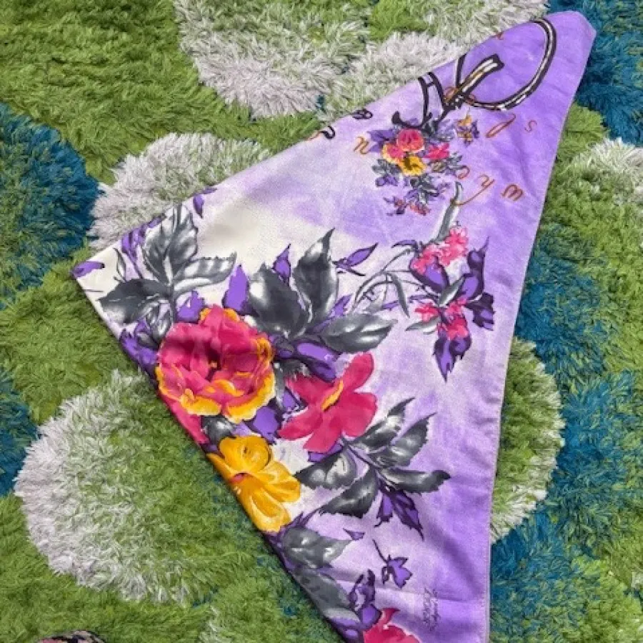 روسری ساتنی بنفش