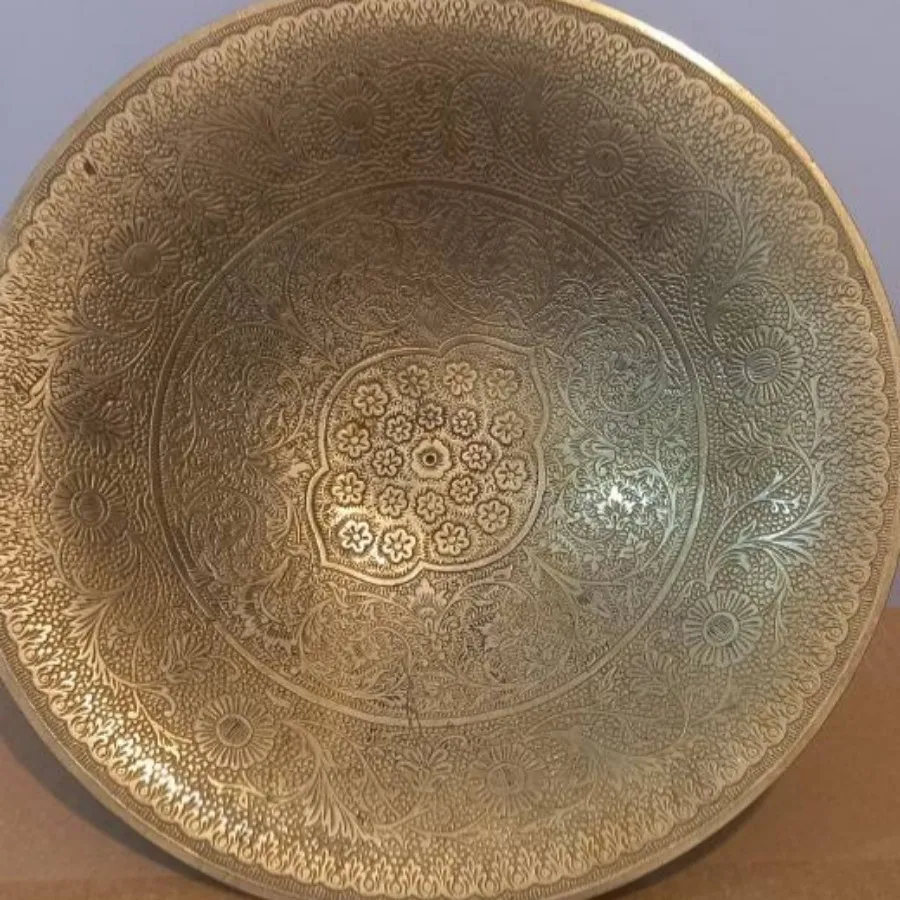 ظرف برنزی