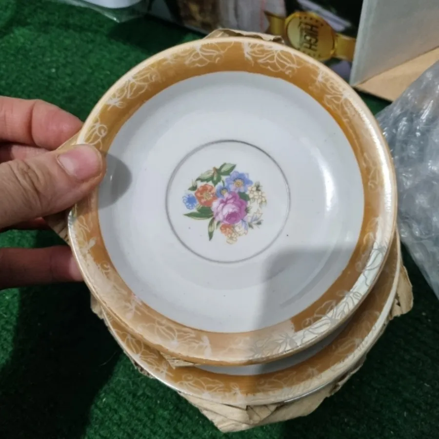 نعلبکی قدیمی