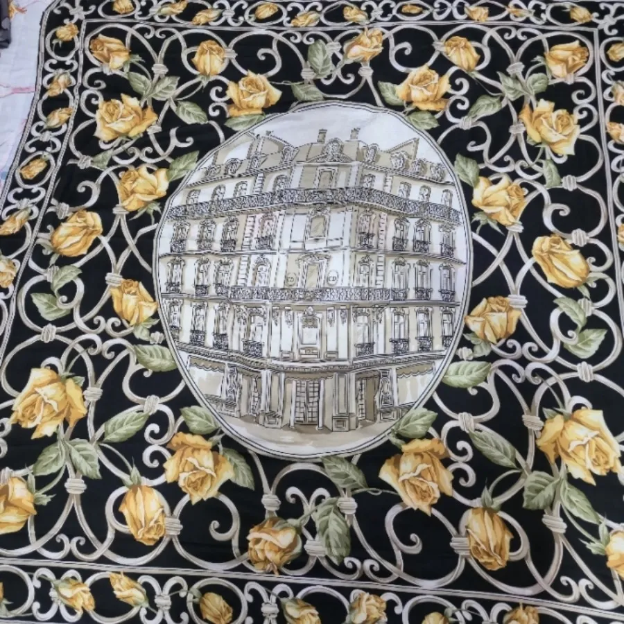 روسری ابریشم دیور
