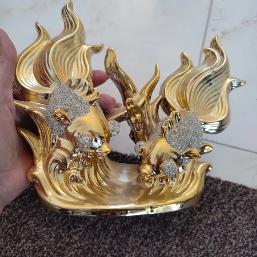 مجسمه ماهی