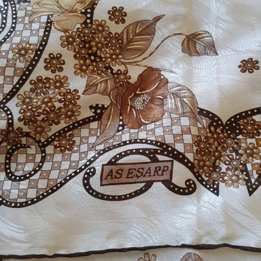 روسری مجلسی