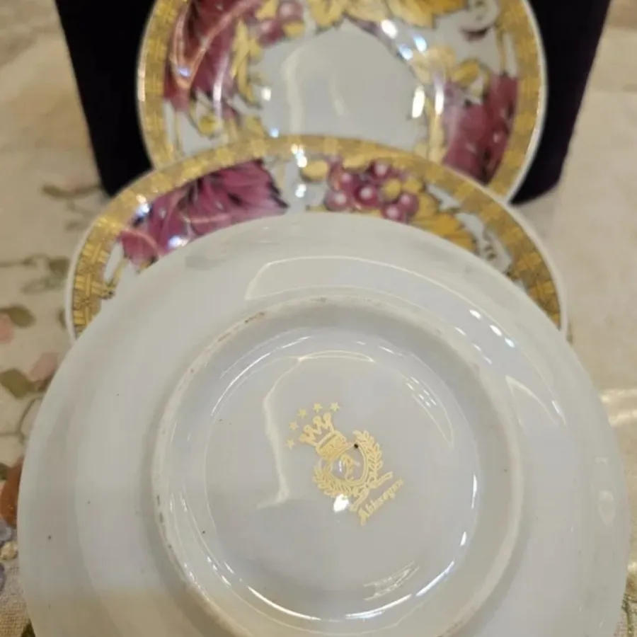 یکدست نعلبکی