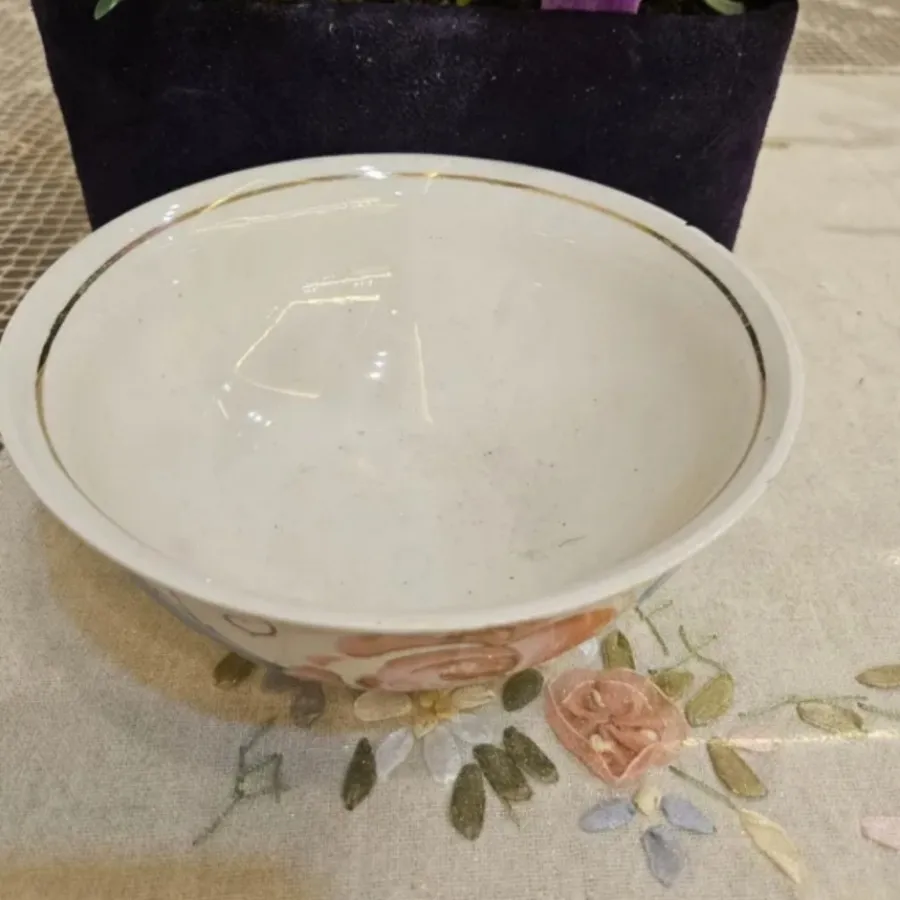 کاسه قدیمی روسی