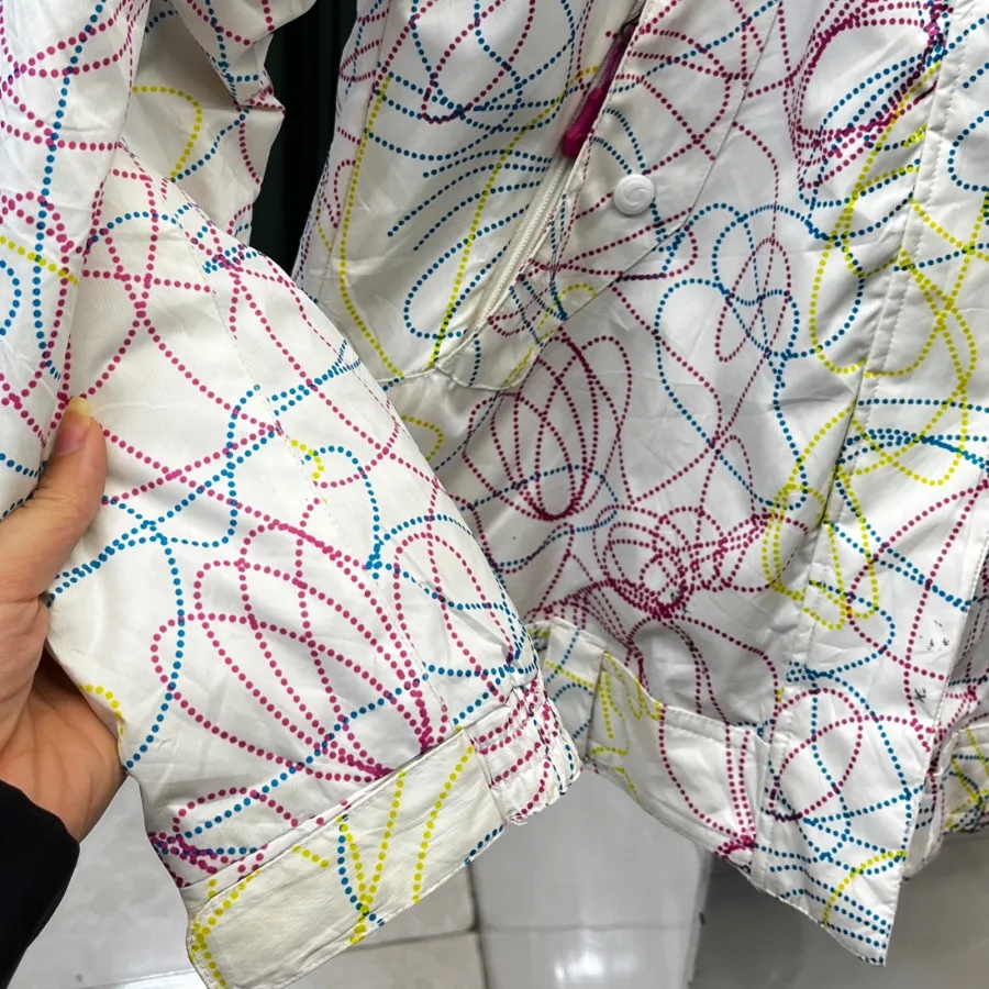 کاپشن و بادگیر زنانه