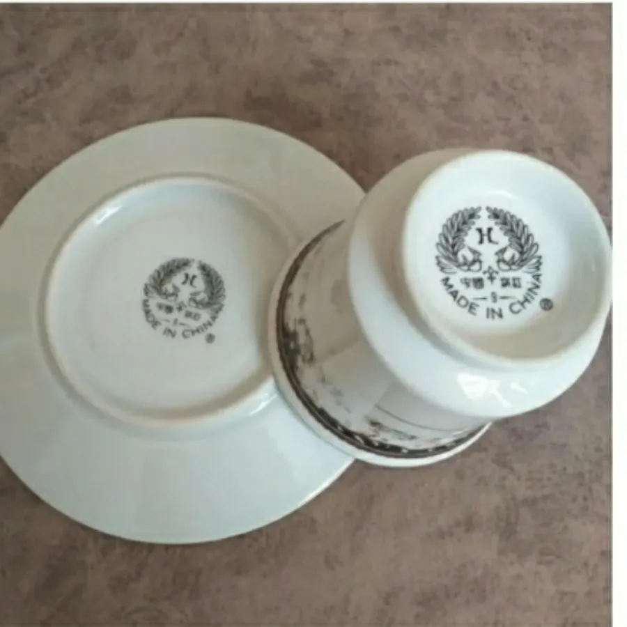 فنجان و نعلبکی قهوه خوری