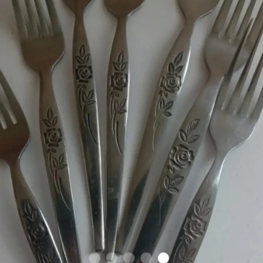 چنگال گلسرخی قدیمی
