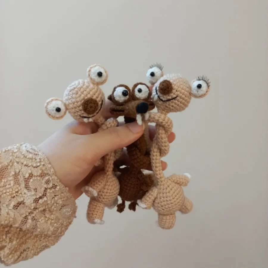 عروسک گردن دراز اسکارلت