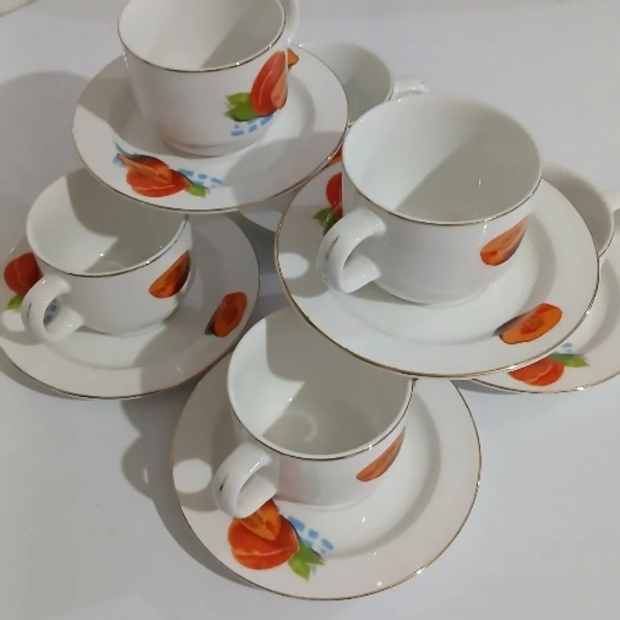فنجان و نعلبکی