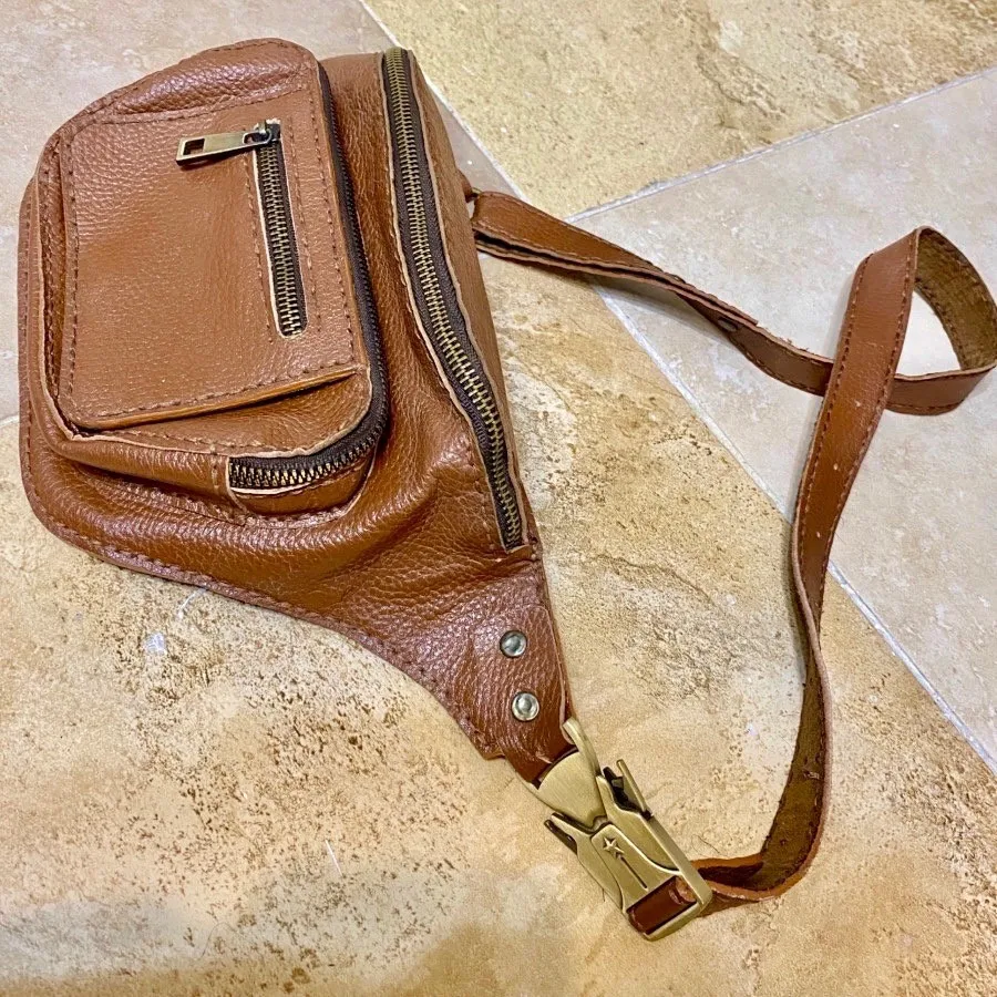 کیف کمری چرم دستدوز