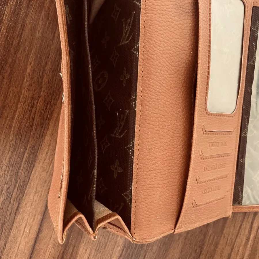کیف پول عسلی