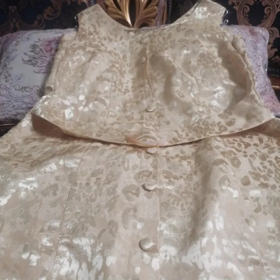 سارافن یا پیراهن طلایی