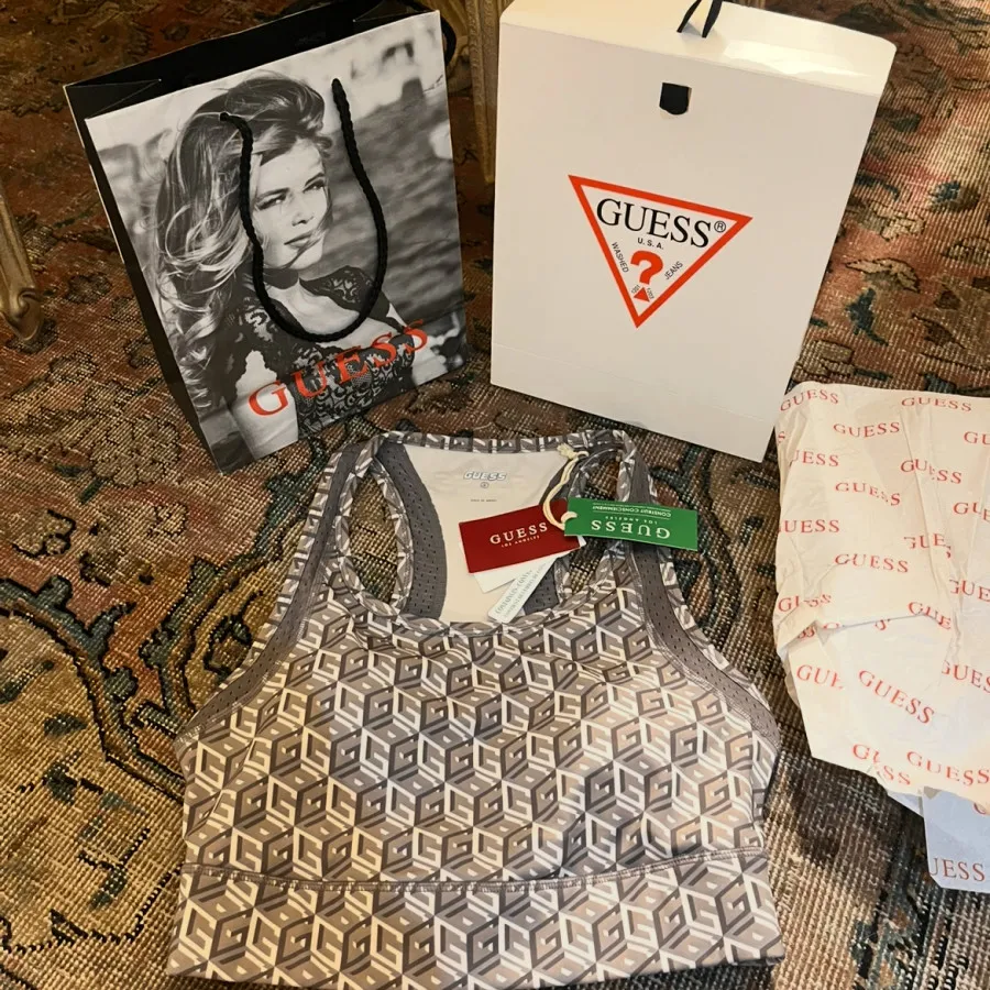 نیم تنه guess