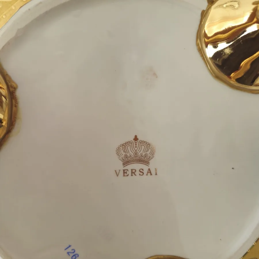 آجیل یا سوپ خوری سلطنتی