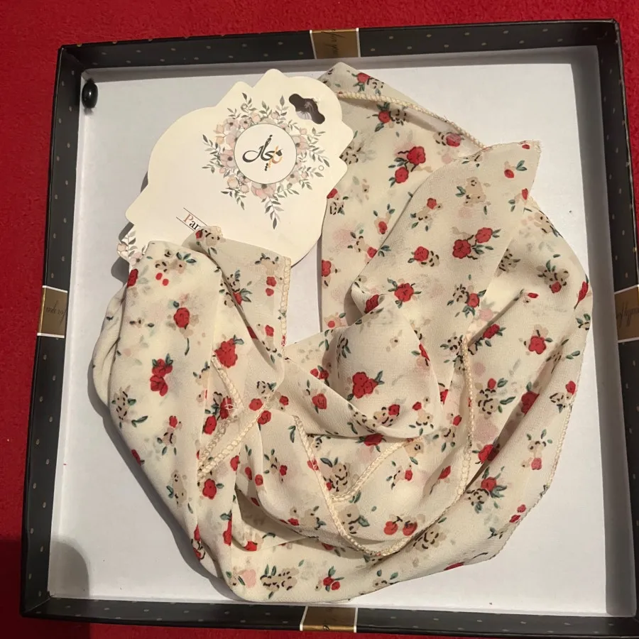 مینی اسکارف گل گلی