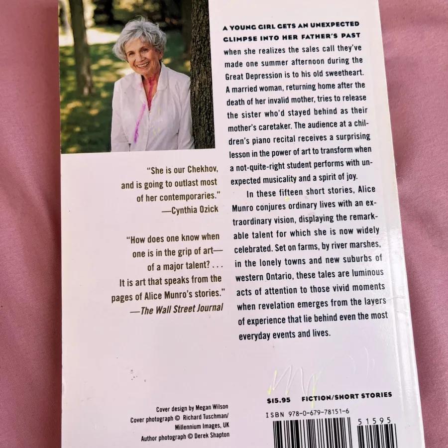 کتاب Alice munro