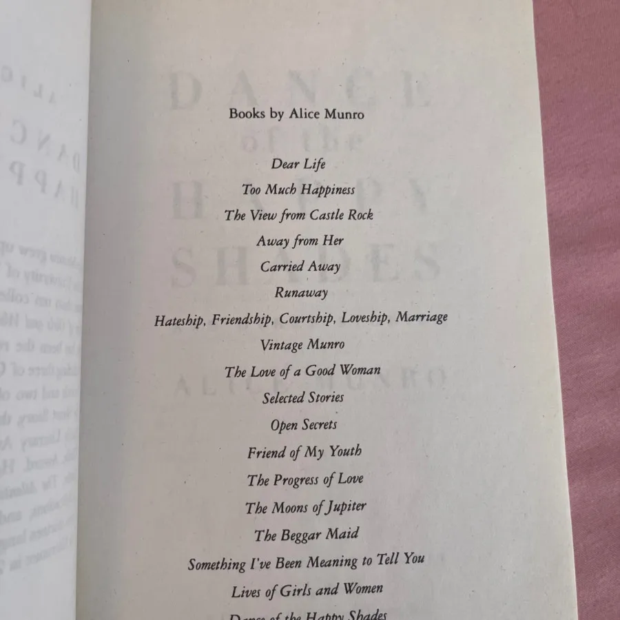 کتاب Alice munro